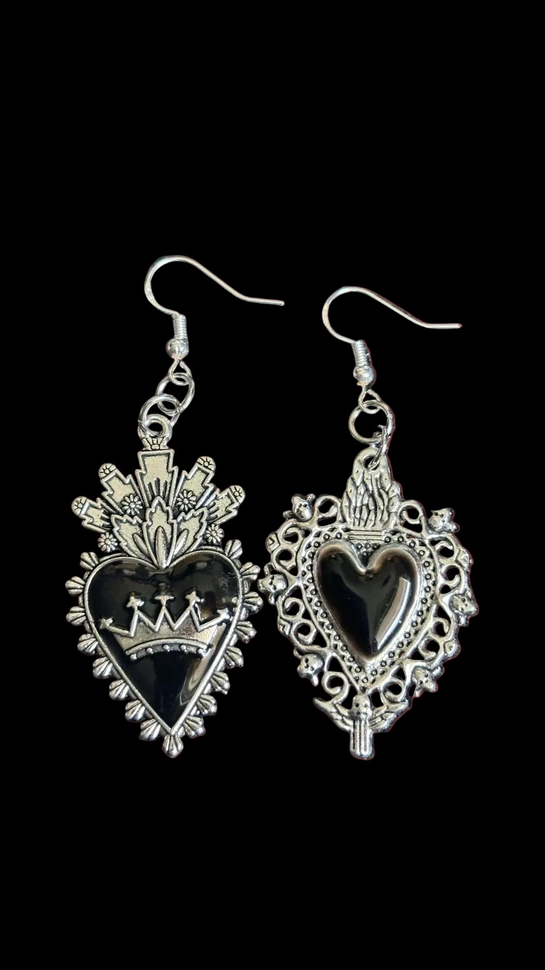 Queen of Hearts Earrings